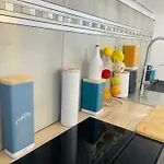 La Belle Au Fil De L'eau 2 D'hote Salon Et Cuisine Partages Frühstückspension 3*