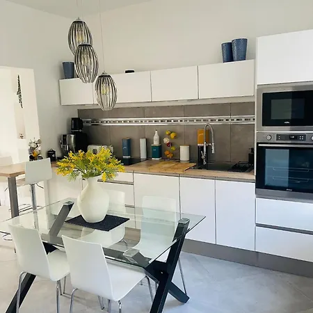La Belle Au Fil De L'eau 2 D'hote Salon Et Cuisine Partages Douai